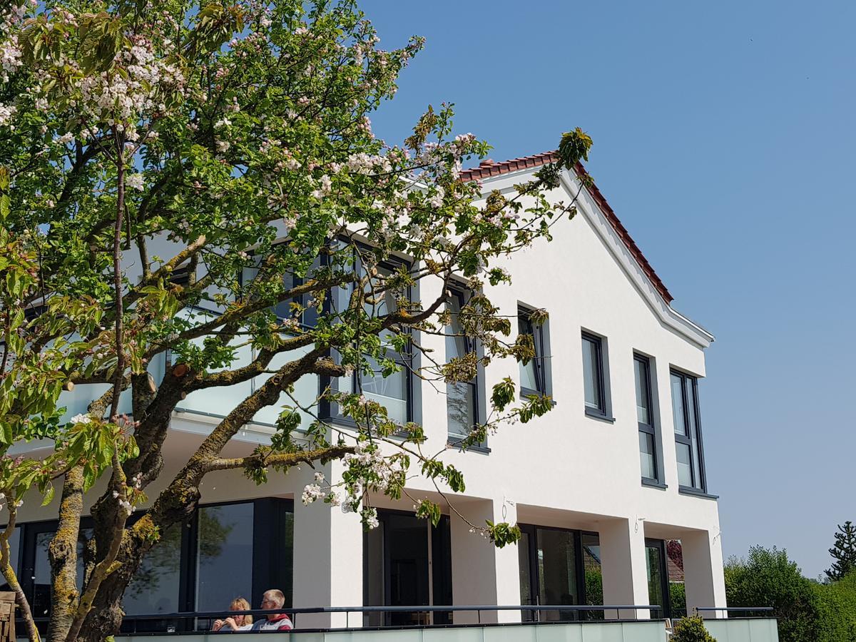 Haus Achtern Diek In Erster Reihe Am Meer Фехмарн Екстериор снимка
